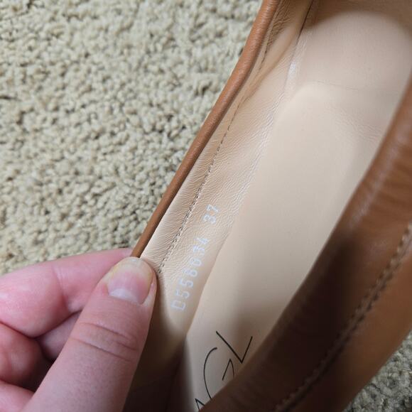 AGL Women’s Monika Cap Toe Leather Ballet Flat Tan Size 37 - Picture 8 of 8